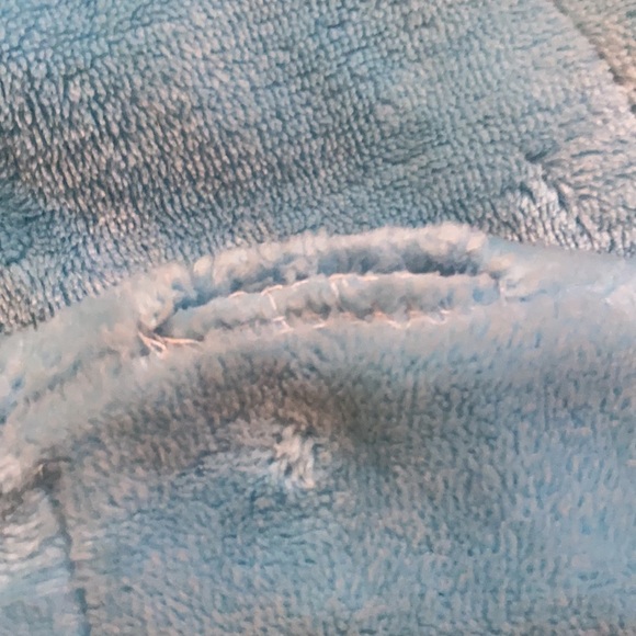 Justice Mermaid Tail Blanket - Picture 4 of 4